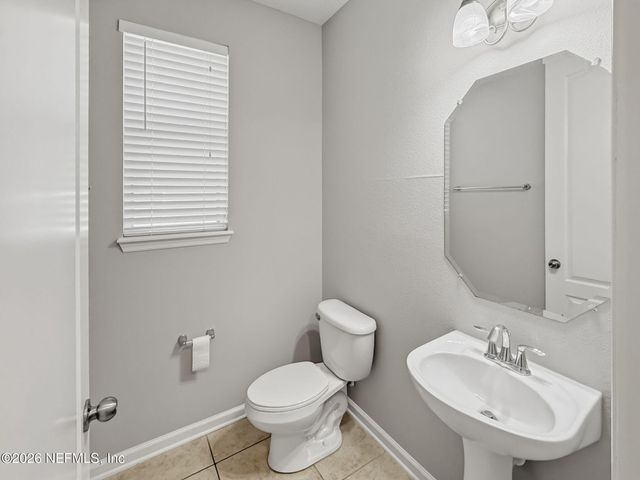 12039 WYNNFIELD LAKES Circle, Jacksonville, FL 32246