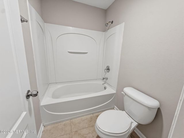 12039 WYNNFIELD LAKES Circle, Jacksonville, FL 32246