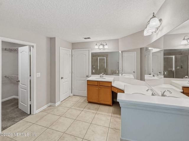 12039 WYNNFIELD LAKES Circle, Jacksonville, FL 32246