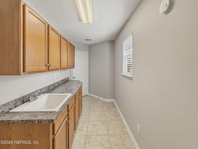 12039 WYNNFIELD LAKES Circle, Jacksonville, FL 32246