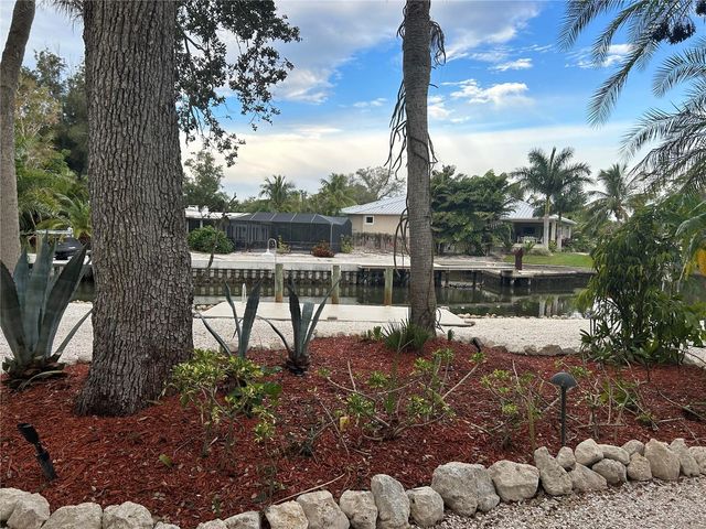 4830 HIGEL AVENUE, Sarasota, FL 34242