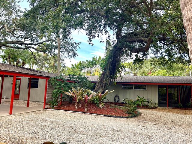 4830 HIGEL AVENUE, Sarasota, FL 34242