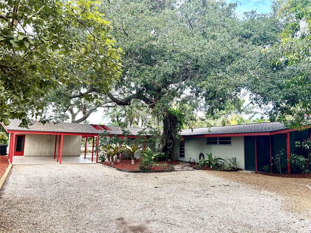 4830 HIGEL AVENUE, Sarasota, FL 34242