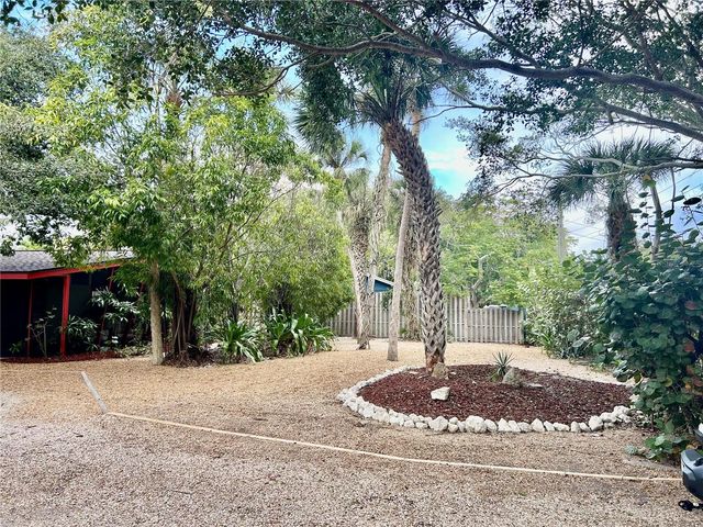 4830 HIGEL AVENUE, Sarasota, FL 34242