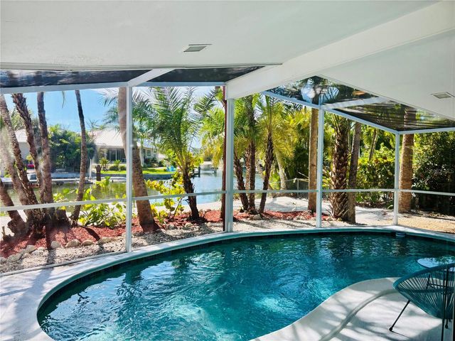 4830 HIGEL AVENUE, Sarasota, FL 34242