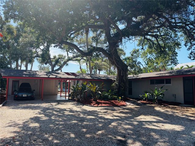 4830 HIGEL AVENUE, Sarasota, FL 34242