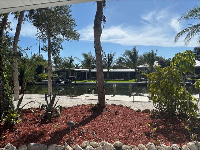 4830 HIGEL AVENUE, Sarasota, FL 34242