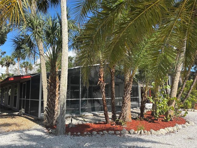 4830 HIGEL AVENUE, Sarasota, FL 34242