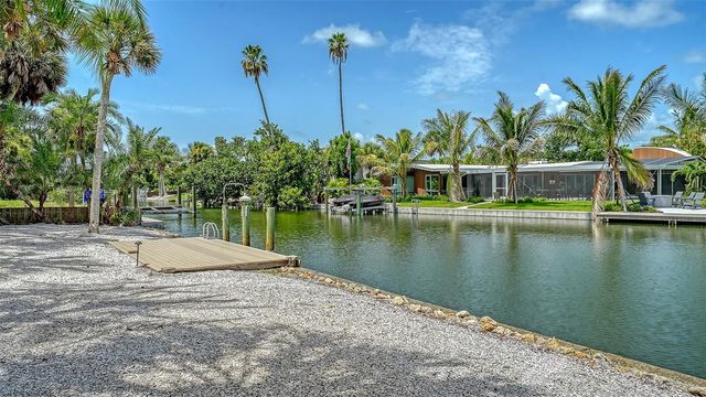 4830 HIGEL AVENUE, Sarasota, FL 34242