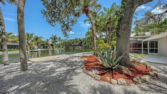 4830 HIGEL AVENUE, Sarasota, FL 34242