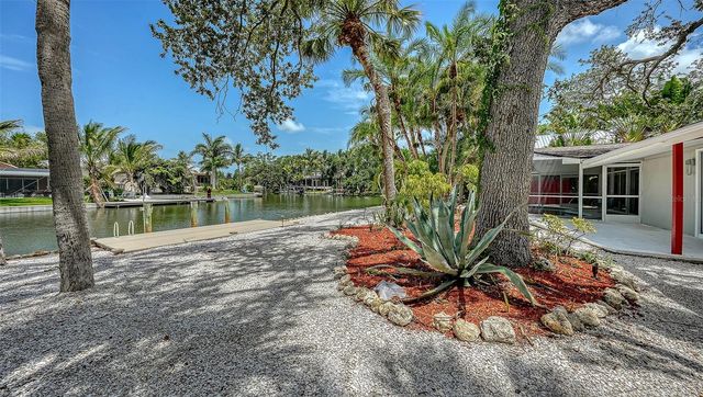 4830 HIGEL AVENUE, Sarasota, FL 34242