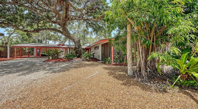 4830 HIGEL AVENUE, Sarasota, FL 34242