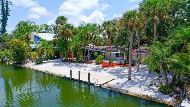 4830 HIGEL AVENUE, Sarasota, FL 34242