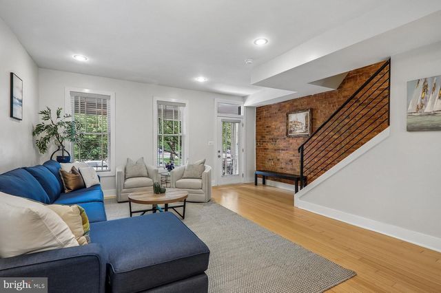 911 L ST NE, Washington, DC 20002