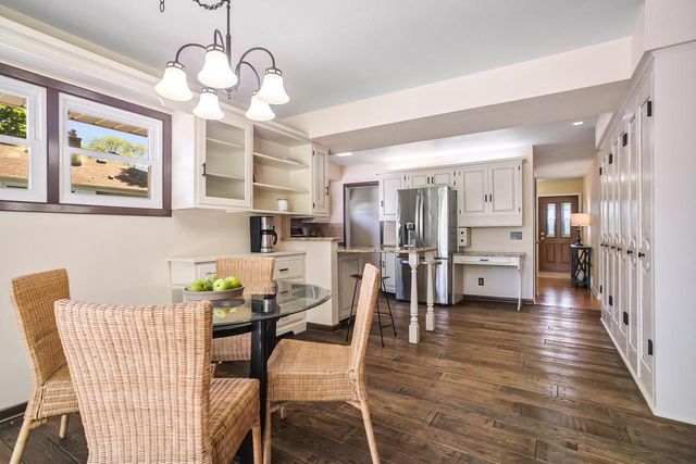 2970 S 104th STREET, West Allis, WI 53227