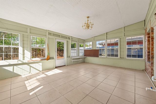 8427 Brickhaven Lane, Houston, TX 77083