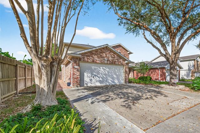 8427 Brickhaven Lane, Houston, TX 77083