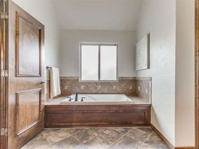3120 NW 181st Terrace, Edmond, OK 73012