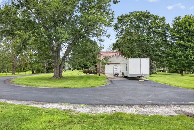1705 Open Range Rd, Crossville, TN 38555