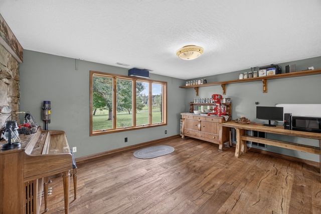 1705 Open Range Rd, Crossville, TN 38555