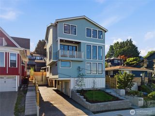 909 32nd Avenue S #A, Seattle, WA 98144