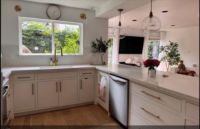 1914 Augusta Drive 16, Houston, TX 77057