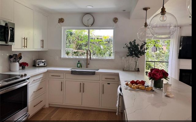 1914 Augusta Drive 16, Houston, TX 77057