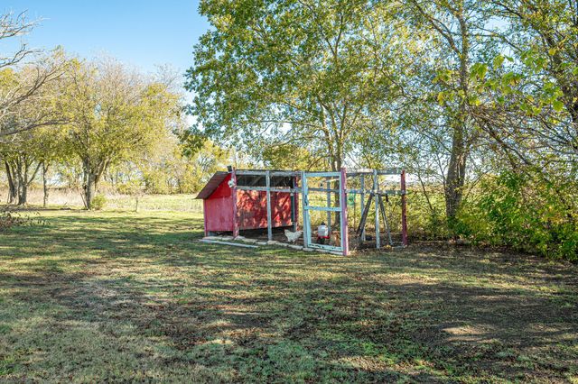 23548 Fm 121, Gunter, TX 75058