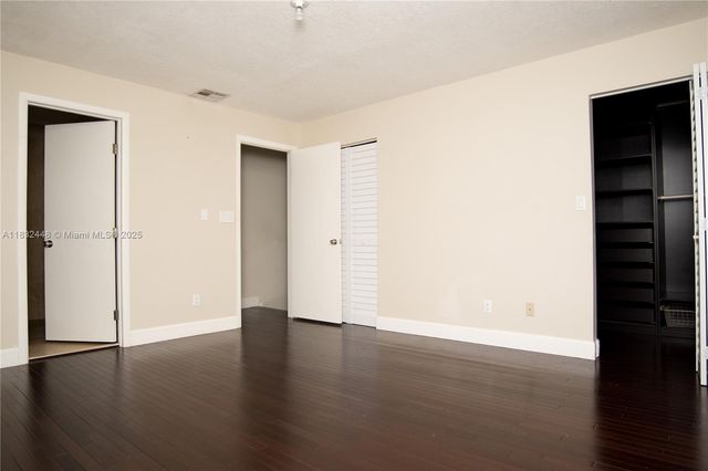 1239 NW 122nd Ter, Pembroke Pines, FL 33026