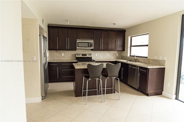 1239 NW 122nd Ter, Pembroke Pines, FL 33026
