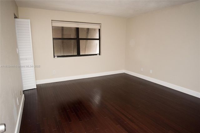 1239 NW 122nd Ter, Pembroke Pines, FL 33026