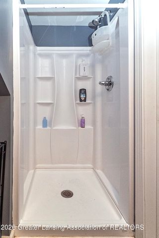 2617 Edgebrook Drive, Lansing, MI 48906