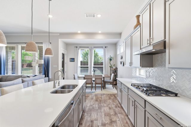 12452 Upton Park, San Antonio, TX 78253