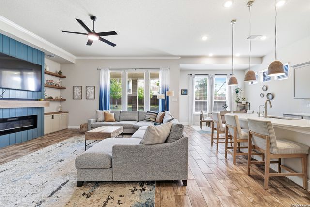 12452 Upton Park, San Antonio, TX 78253