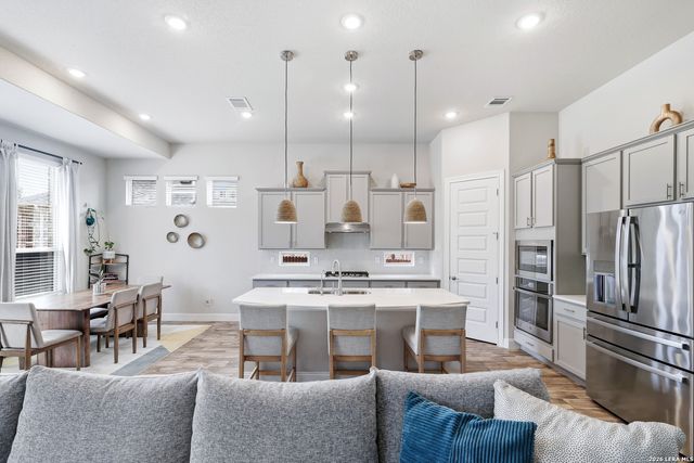 12452 Upton Park, San Antonio, TX 78253