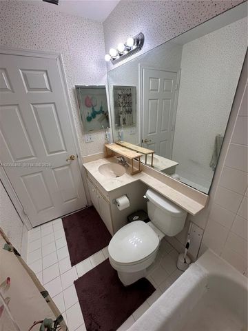 4852 NW 19th St, Coconut Creek, FL 33063