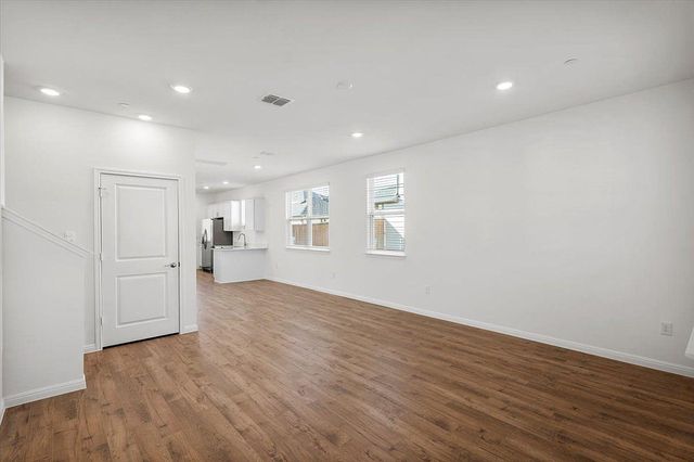 2517 Violet Theo LN, Round Rock, TX 78665