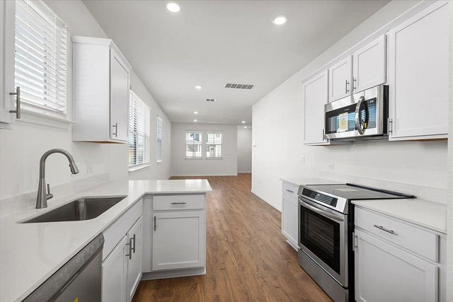 2517 Violet Theo LN, Round Rock, TX 78665