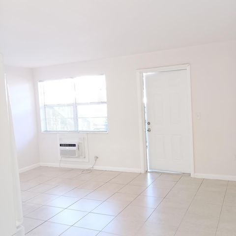 126 Cleveland Street 3, Lake Worth Beach, FL 33461