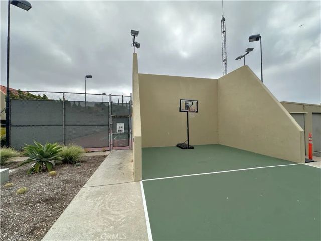 938 Palo Verde Avenue, Long Beach, CA 90815