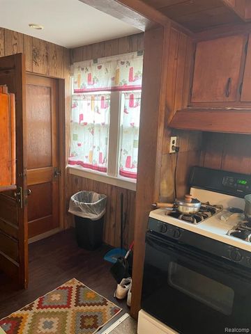 5047 Anatole Street, Detroit, MI 48236