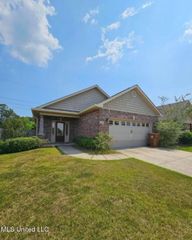 17305 Palm Ridge Drive, D'iberville, MS 39540