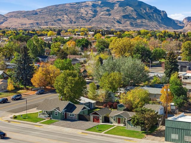 719 16th St, Cody, WY 82414 property photo