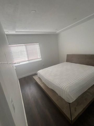 1785 Calais Drive 5, Miami Beach, FL 33141