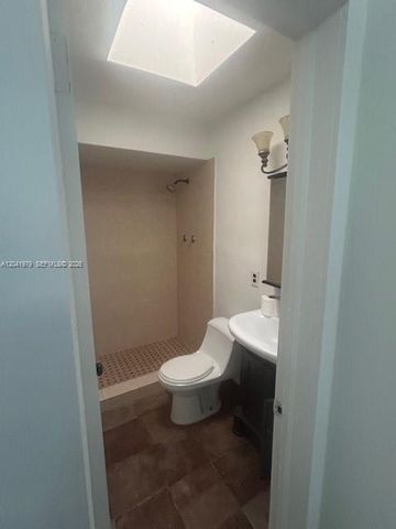 1785 Calais Drive 5, Miami Beach, FL 33141