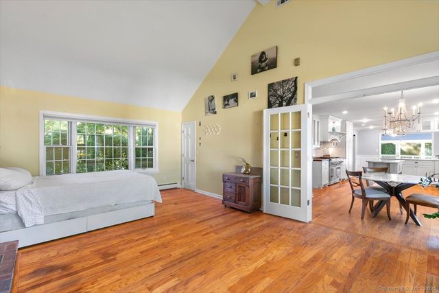 9 Spring Cove Road, Branford, CT 06405