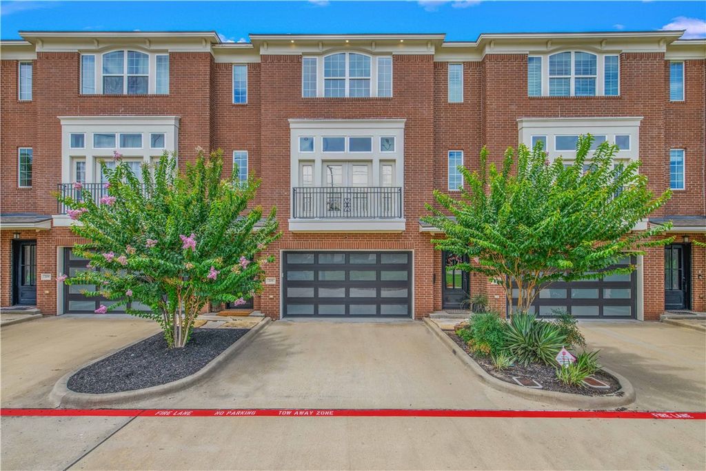 206 Tarrow Street, College Station, TX 77840 — exterior