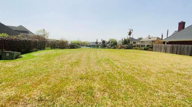 2823 Plantation Lakes Drive, Missouri City, TX 77459