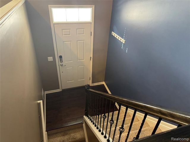 28024 Hopkins Drive, Novi, MI 48377