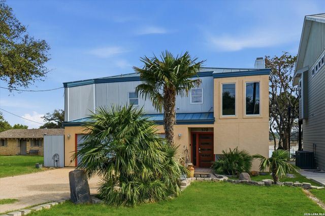 570 Rimrock Pass, Canyon Lake, TX 78133